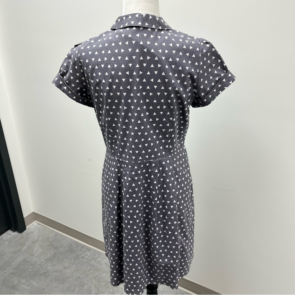 Birds of North America gray patterned dress - Picture 4 of 6
